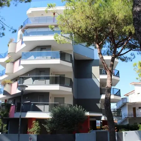 公寓 Cozy And Equipped Flat In The Heart Of Lignano *