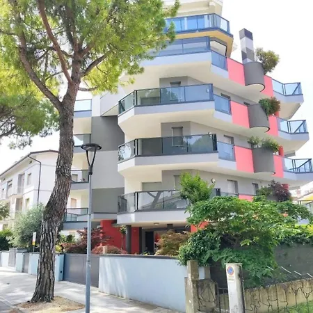 公寓 Cozy And Equipped Flat In The Heart Of Lignano 利尼亚诺萨比亚多罗